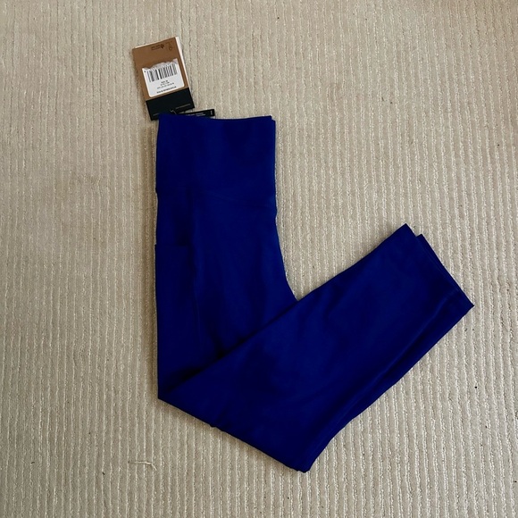 NWT The North Face Cropped Blue Leggings - Picture 4 of 4